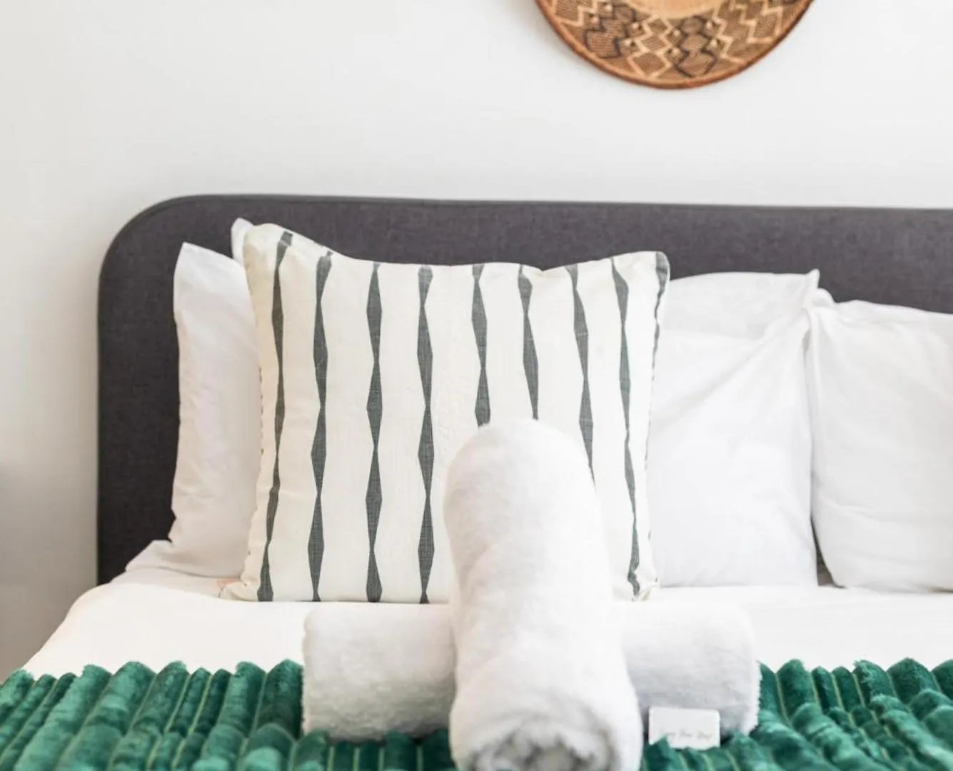 One Bedroom Apartment In Adderley Street Cape Town