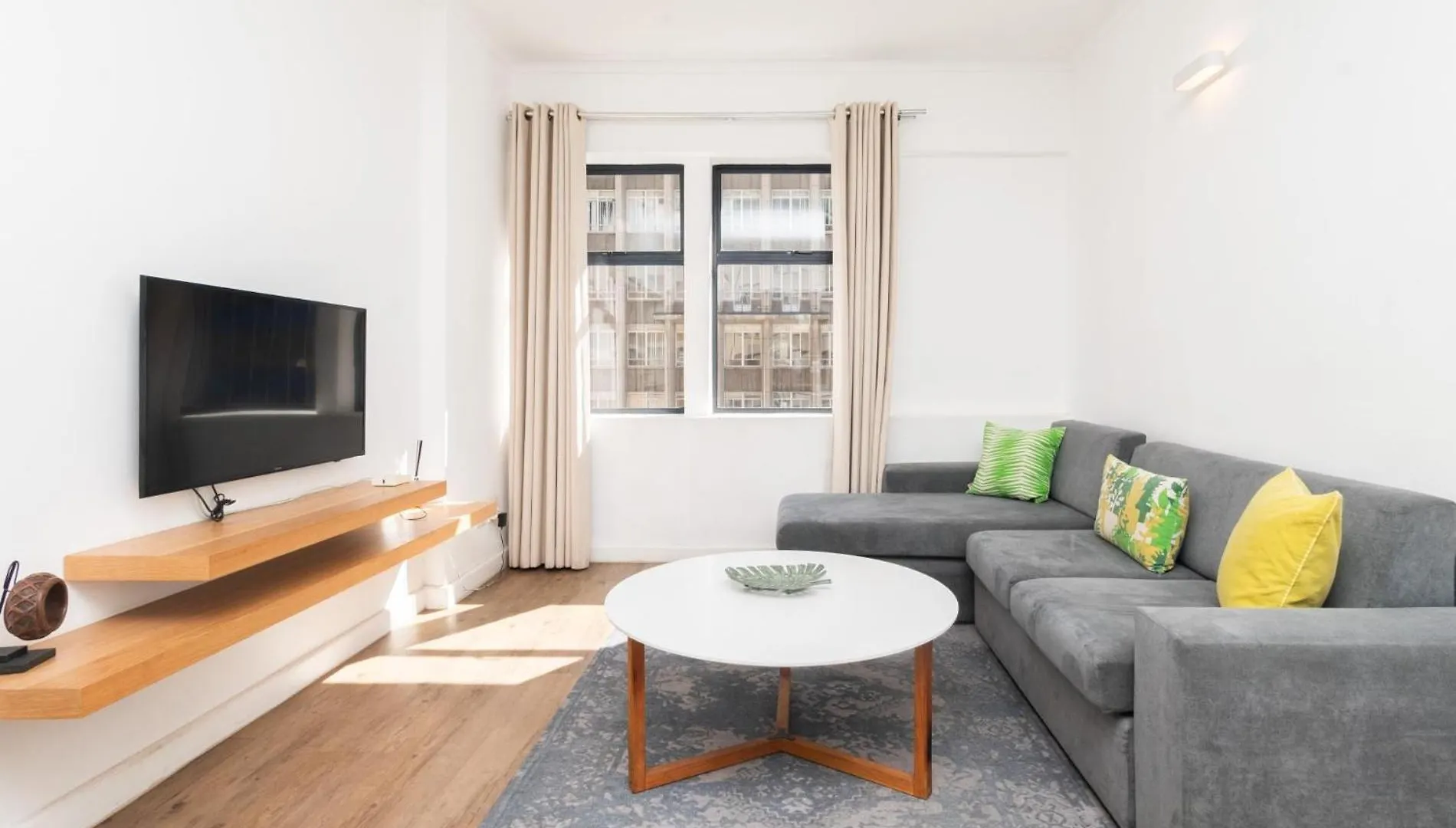 One Bedroom Apartment In Adderley Street Cape Town Güney Afrika