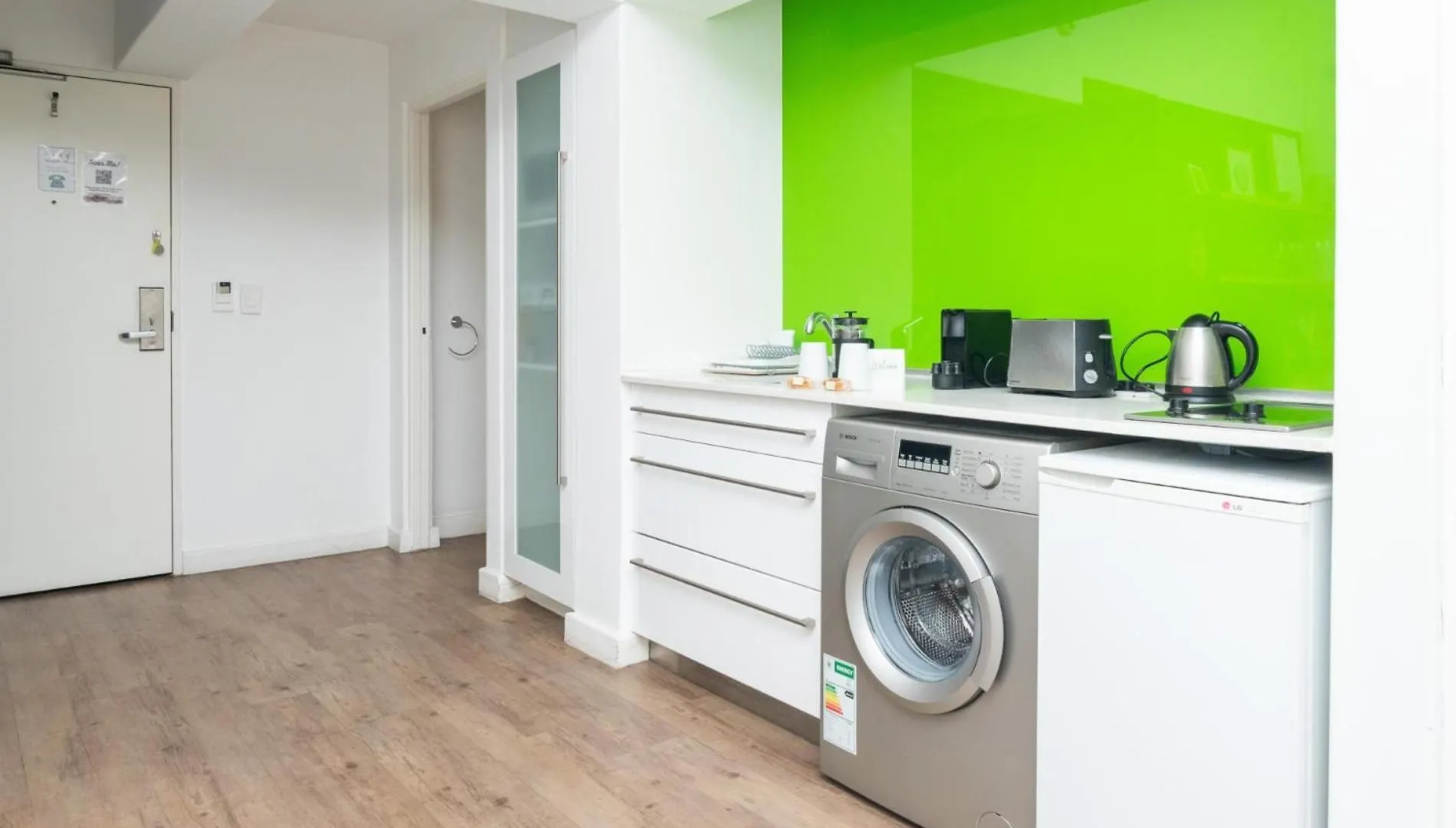 One Bedroom Apartment In Adderley Street Cape Town